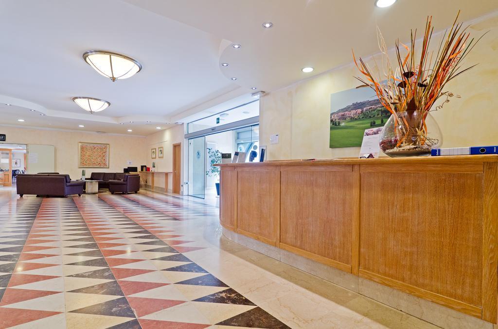 Castellaro Golf Resort Екстер'єр фото