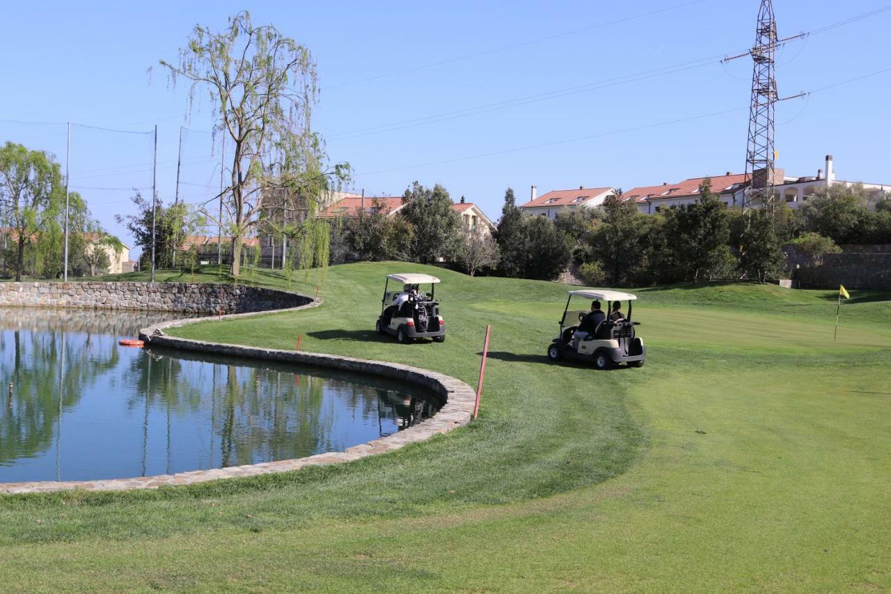 Castellaro Golf Resort Екстер'єр фото